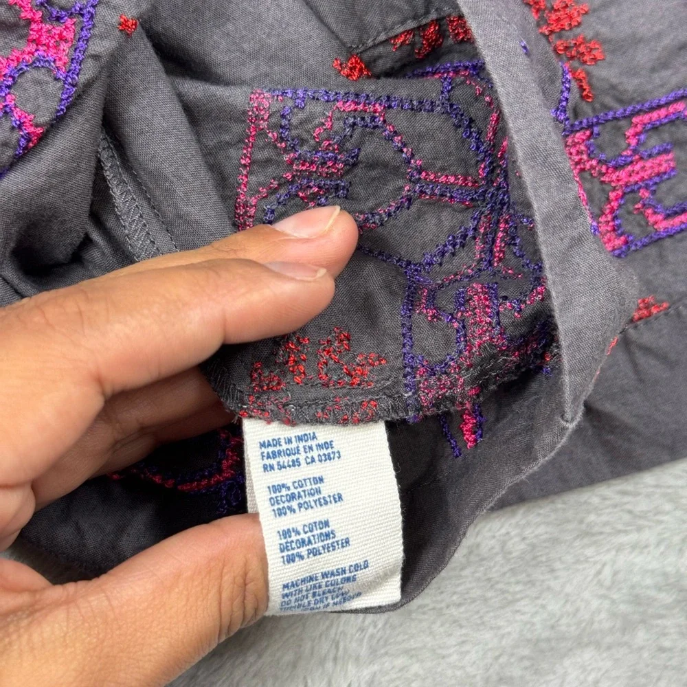 American Eagle Embroidered Boho skirt size‎ XS